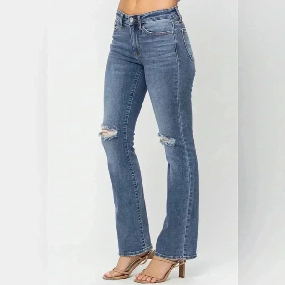 Judy Blue Denim - JUDY BLUE  MID-RISE MEDIUM WASH DISTRESSED KNEE BOOT CUT JEANS - Women’s 15